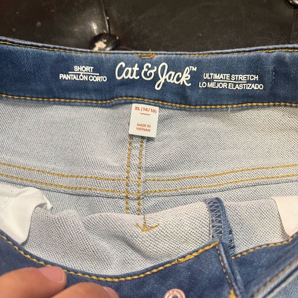 Girls' Jean Shorts - Cat & Jack™ - Picture 6 of 8